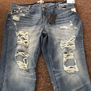 New Charlotte Russe Skinny Boyfriend Jeans Size 20